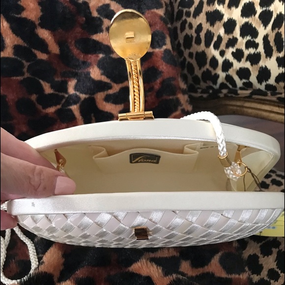 Fiona Satin evening bag.  New with tags. Never worn. - Picture 3 of 3